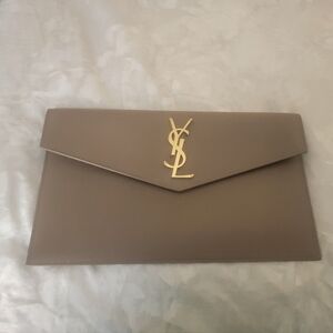 YSL Pouch Medium Taupe